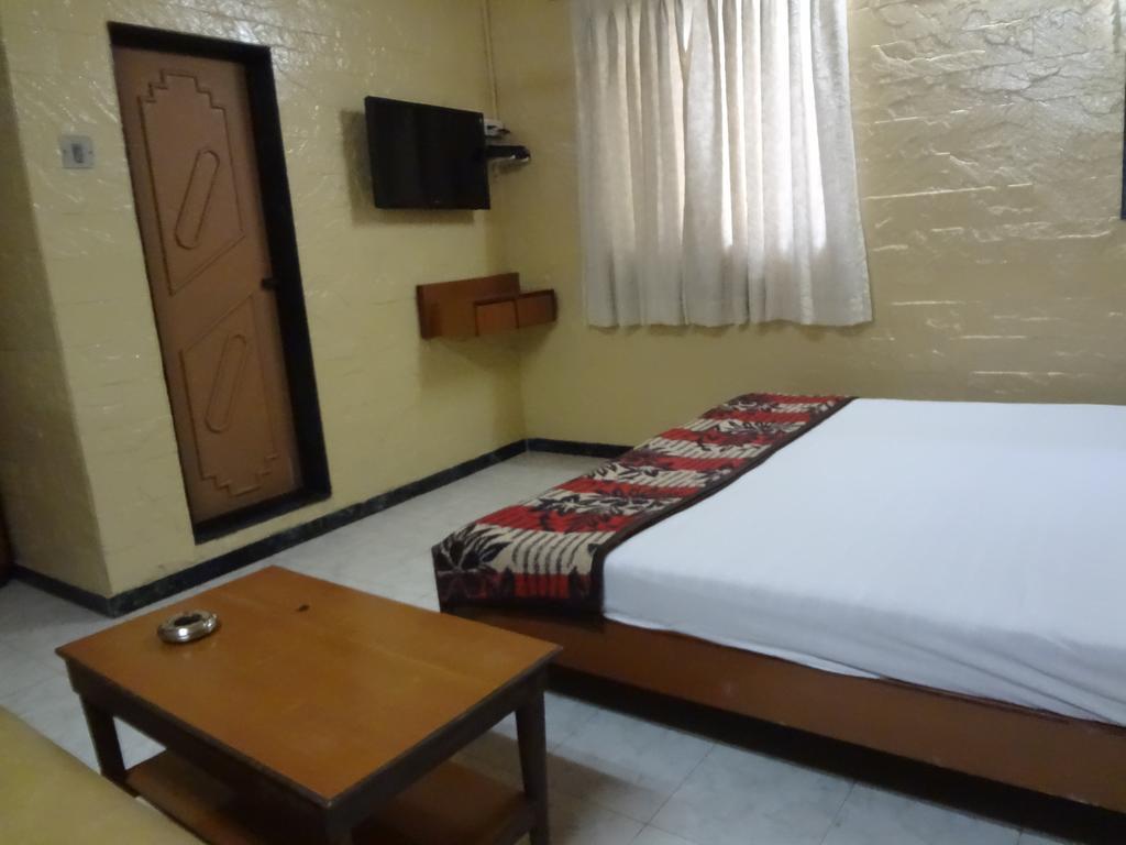Hotel Happy Home Bombaim Exterior foto