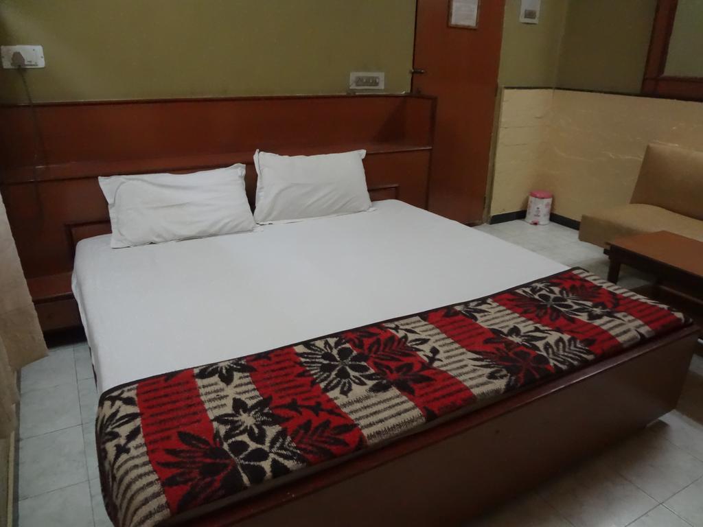 Hotel Happy Home Bombaim Exterior foto