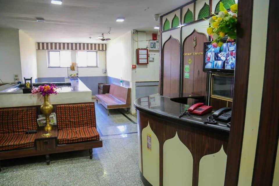 Hotel Happy Home Bombaim Exterior foto