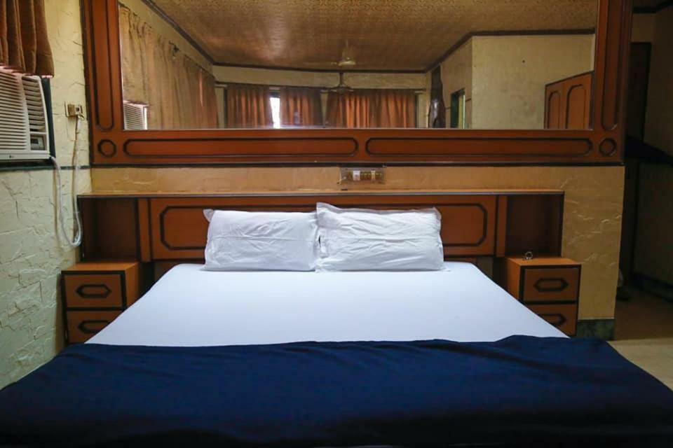 Hotel Happy Home Bombaim Exterior foto