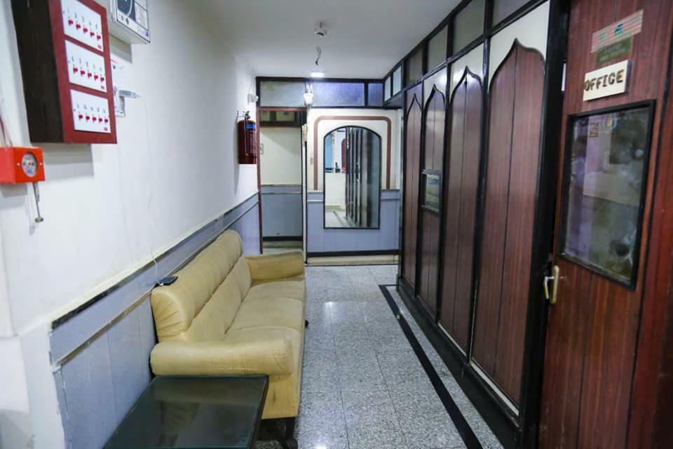 Hotel Happy Home Bombaim Exterior foto