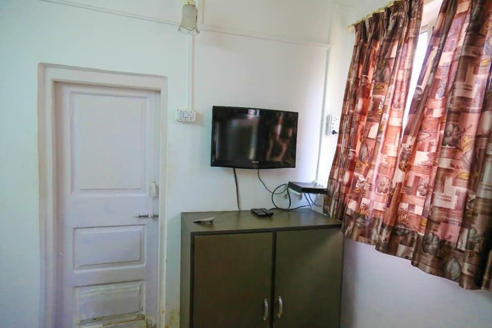 Hotel Happy Home Bombaim Exterior foto